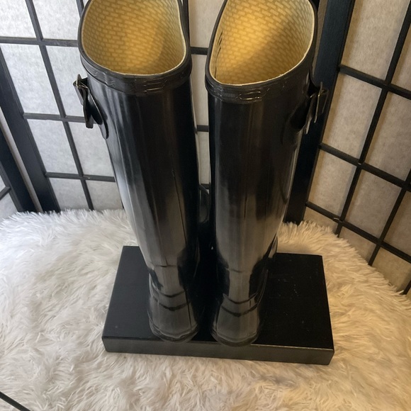 Hunter Boots - Picture 2 of 10